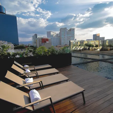 Hive Nápoles by G Hotels