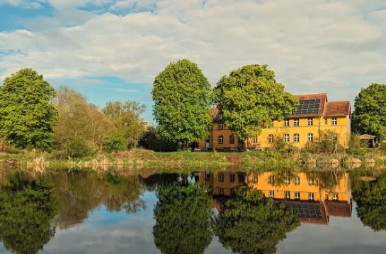 Time with water apartment I