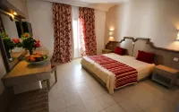 Les Colombes Club Hotel Hotels in Mrezga