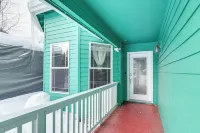 Anchorage Home about 8 Mi to Downtown!