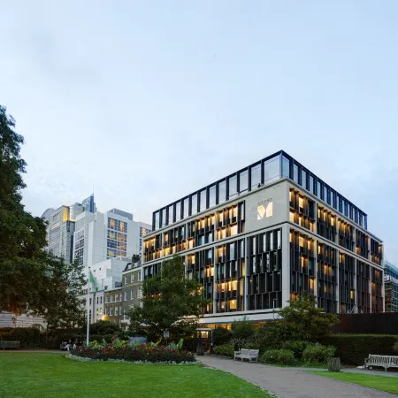 CitizenM Tower of London Отели рядом с достопримечательностью «Небоскреб «Скай Гарден»»