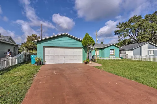 ~ 9 Mi to Universal: Orlando Retreat w/ Sun Porch!