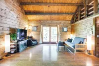 5 Mi to Plymouth Rock: Log Cabin Getaway! Hotels near KAY Jewelers
