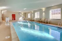 Cobblestone Hotel & Suites - Salem Hotels in Washington Township