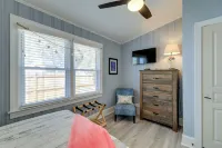 Lovely Morehead City Home w/ Fire Pit & Gas Grill - Pet friendly