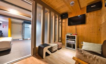 Taebaek J1 Self Check-in Hotel