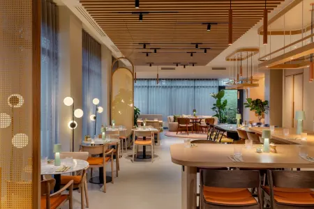 Element by Westin Wroclaw Отели в г. Вроцлав