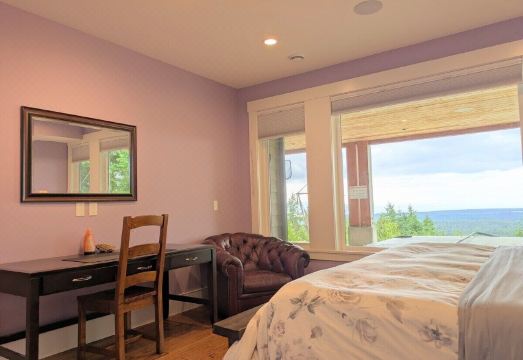 경이로운 산속의 집