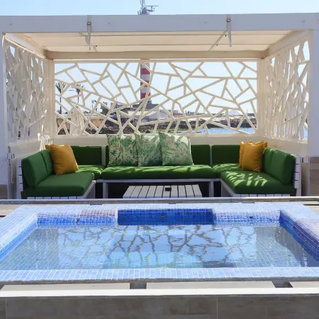 Riviera Hotel and Beach Lounge, Beirut