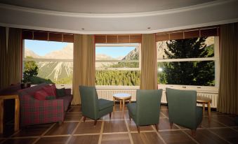 The Grand Pop-Up Hotel Arosa