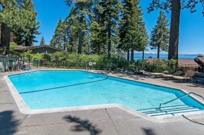 Waters Edge Escape Patio w/ BBQ, Near Beach Hotels near SUGAR PINE POINT STATE PARK