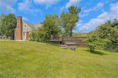 Cozy Cottage House - Pool & Hot Tub Hotel in zona Camp Bais Yaakov