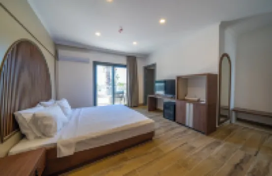 Halikarya Hotel & Restaurant Beach