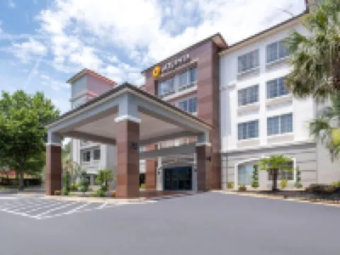 La Quinta Inn & Suites by Wyndham Atlanta Stockbridge Hotels in Stockbridge