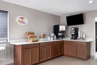 Super 8 by Wyndham Farmville - breakfast
