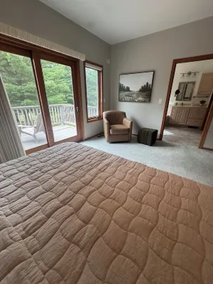 Castle Rock Retreat - Peaceful Escape but close to the fun!