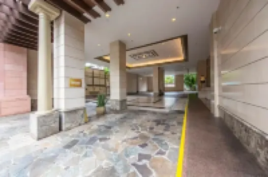 Spacious 2bd/2br with ocean and panoramic views!