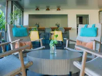 Maui Seaside Hotel - breakfast