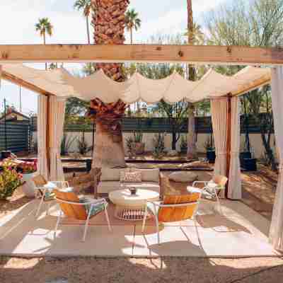 Royal Sun Palm Springs Hotel Exterior