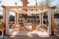 Royal Sun Palm Springs Hotels near Moorten Botanical Garden