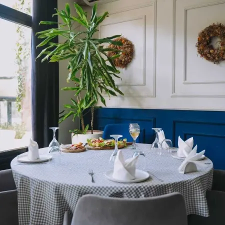 HOTEL KAISER Отели рядом с достопримечательностью «Большая мечеть»