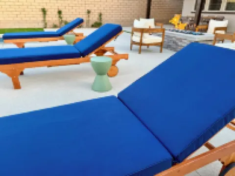 Desert Hideaway • Golf & Mountain Backdrop