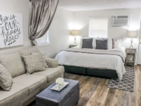 Entire Cottage - Starkville - Conveniently Located Hotels in Starkville