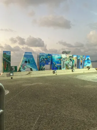 Amplia casa de 6 cuartos, alberca, aire acondicionado, y WiFi.