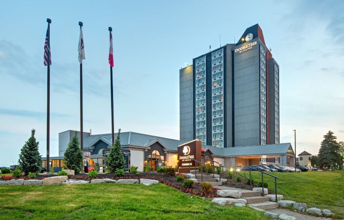 Doubletree by Hilton Toronto Airport