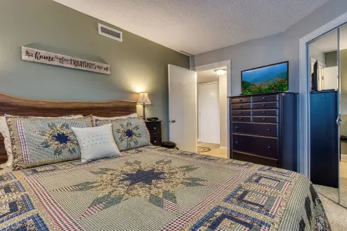 Spectacular Mountain Views and Indoor Swimming Pool - Amazing Condo Retreat Hotels in Sevier County