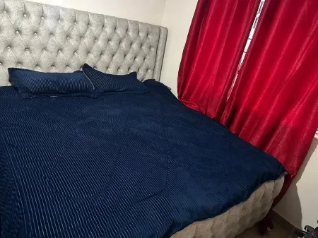 Charming 1-bedroom apartment in quaint Gitaru with WiFi Отели в г. Кикую