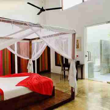 Beach villa with an infinity pool at the heart of Unawatuna Rooms