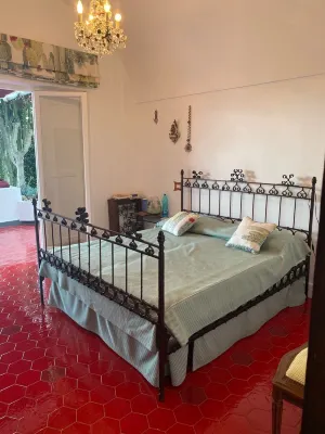 Villa in the Mediterranean tradition with high craftsmanship research