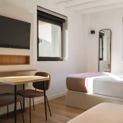 limehome Pamplona Hilarión Eslava Hotels near Pamplona railway station
