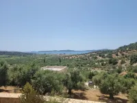 Traumvilla mit Blick auf die Bucht von Navarino - 5 min zum Strand und Golfplatz Hotels in Pylos
