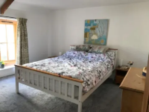 Beautiful Devon Period Cottage 5 min walk to beach イフラクームのホテル