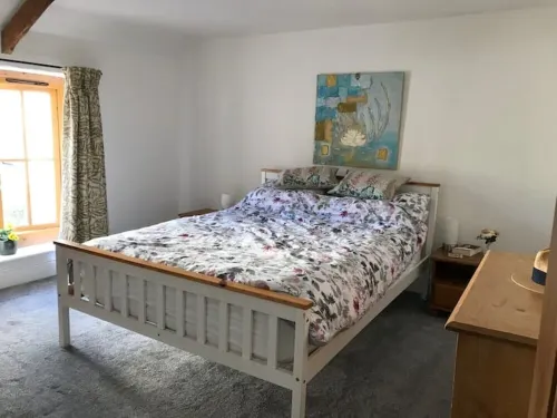 Beautiful Devon Period Cottage 5 min walk to beach Hotels in Combe Martin