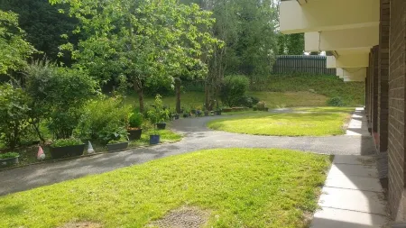 1 Bedroom Newton Apartment. Free Parking. Garden. Wigan