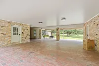 Charming 3-bedroom house with AC in Broussard Hotels in Broussard