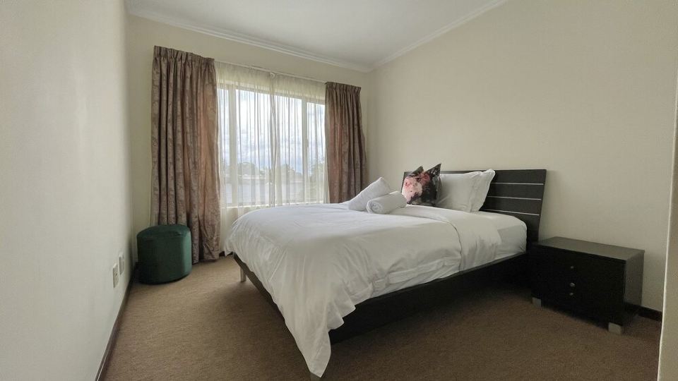 Modern Two Bedroom Loft in Bryanston