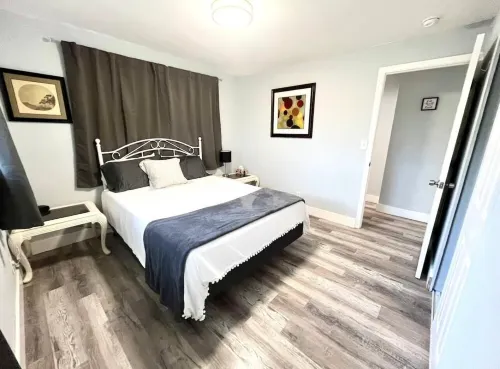 Charming 1-bedroom duplex with patio and parking in delightful Pompano Beach