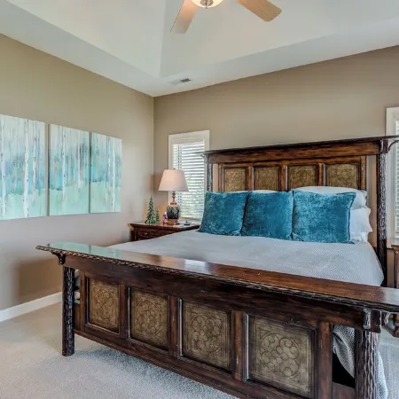 Updated condo at 5100' with breathtaking views!