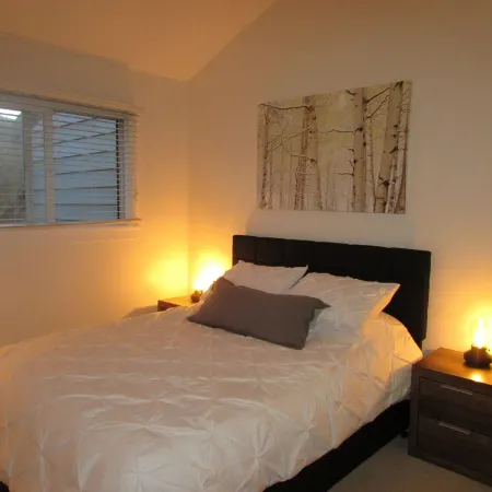 Renovated Condo, Avon Colorado, River Views and walk to Beaver Creek Shuttle