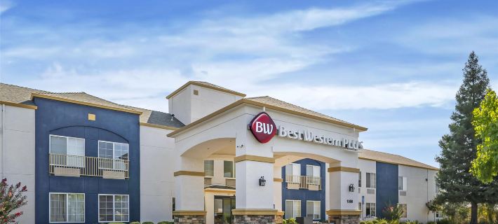 Best Western Plus Twin View Inn  Suites Hotels in Shasta County