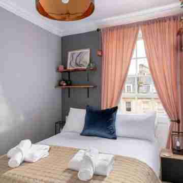 Beautiful apartment in Bath Rooms