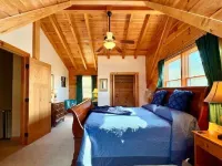 Private Log Cabin in woods, Fenced, Mountain Views