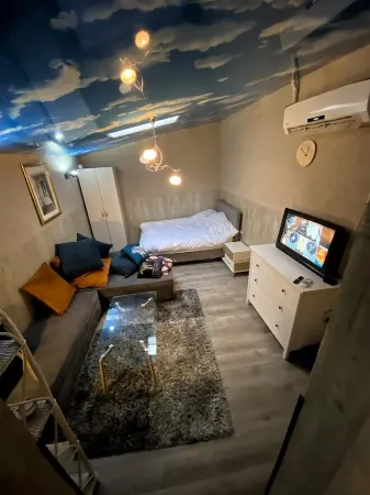 Mahne yehuda hose. concept hose