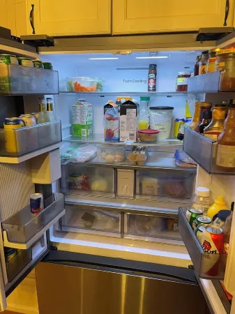 DeerBay Sunset Waterfront Cottage, HotTub, Firepit, clear deep water swimming