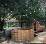 Gorgeous home in historic downtown Sandwich with hot tub/sauna