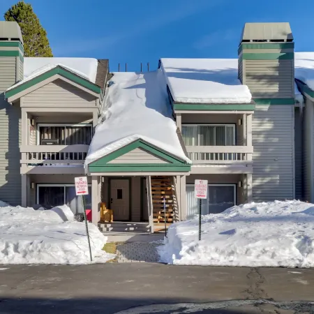 Snowcreek Resort Condo w/ Deck at Mammoth Mountain